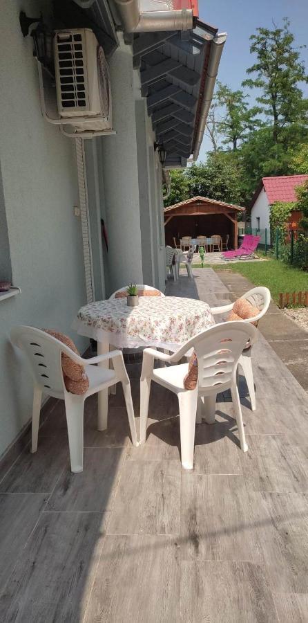 4 Lurko Apartman Uj Apartment Hajduszoboszlo Exterior photo